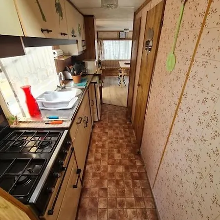 Appartement D004 Mobile Home Avec Terrasse Dans Un Camping 3 Etoiles *