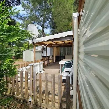 D004 Mobile Home Avec Terrasse Dans Un Camping 3 Etoiles Appartement *