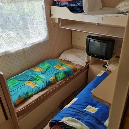 Appartement D004 Mobile Home Avec Terrasse Dans Un Camping 3 Etoiles *